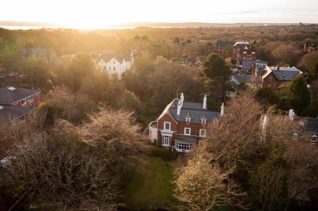 Mossley Hill Retreat Hotel Liverpool Bagian luar foto